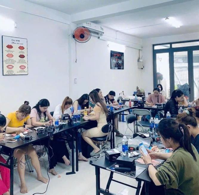 Khóa Học Phun Xăm